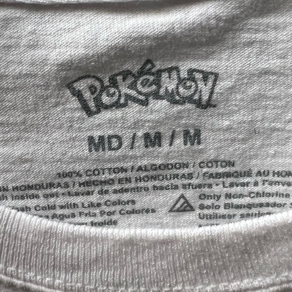 Pokémon Pikachu T Shirt Unisex Adult Size Medium - Picture 3 of 3